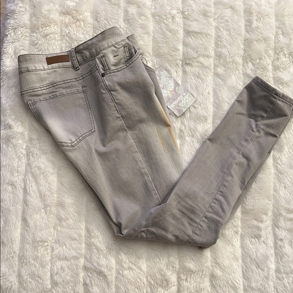 Elegant Gray Women's Skinny Jeans